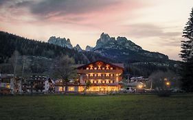 X Alp Hotel